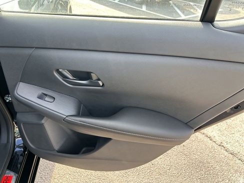 New 2025 Nissan Sentra S image 38