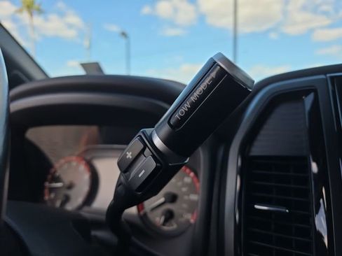 Used 2020 Nissan Titan PRO-4X w/ Pro-4x Utility Package image 37