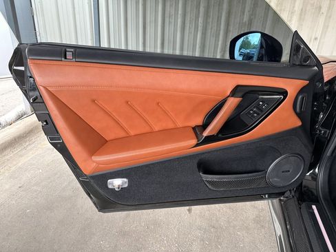 Used 2020 Nissan GT-R Premium w/ Premium Interior Package image 9
