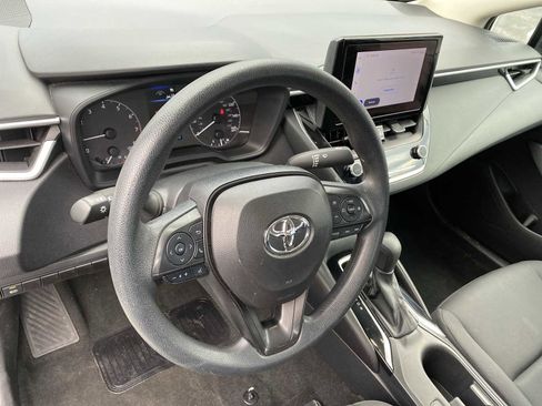 Used 2024 Toyota Corolla LE image 12