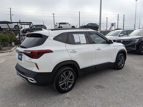 Used 2023 Kia Seltos S image 8