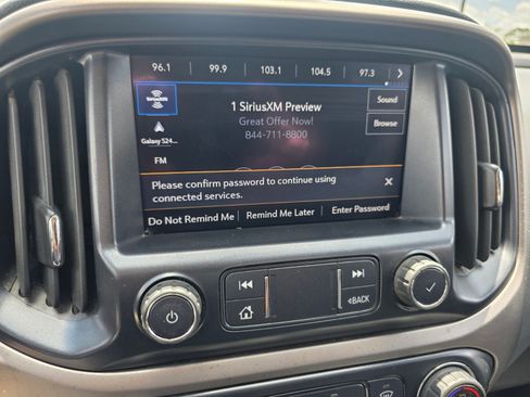 Used 2019 Chevrolet Colorado Z71 AWD/4WD image 17