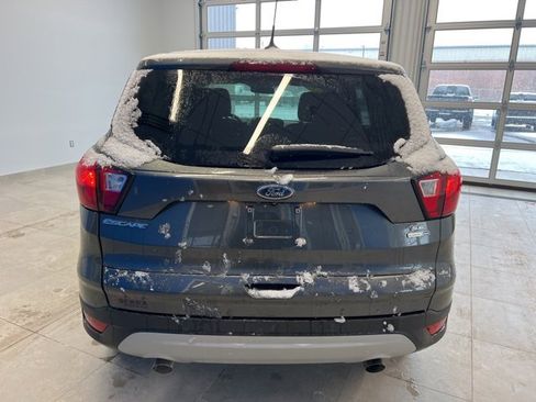 Used 2019 Ford Escape SE image 6