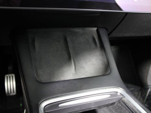 Used 2021 Tesla Model Y Performance image 14