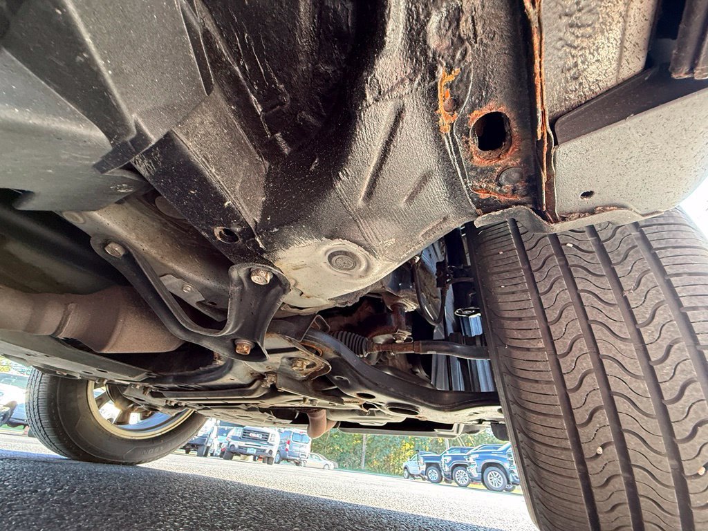 Used 2013 Toyota RAV4 Limited AWD/4WD image 17