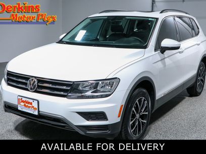 Used 2021 Volkswagen Tiguan SE w/ Panoramic Sunroof Package