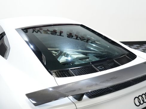 Used 2018 Audi R8 V10 plus image 19