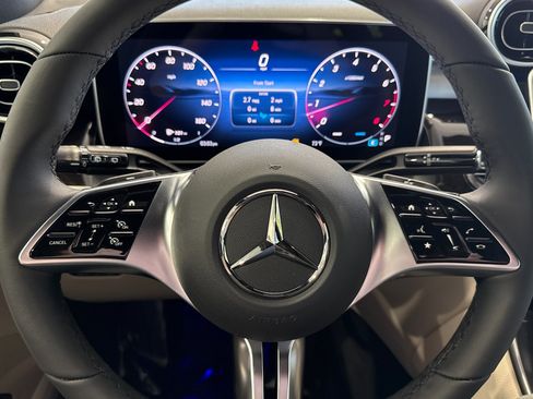 New 2026 Mercedes-Benz GLC 300 image 24