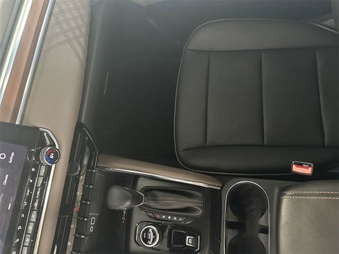 Certified 2023 GMC Canyon Denali image 22