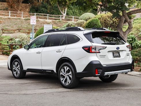 Used 2022 Subaru Outback Touring XT AWD/4WD image 3