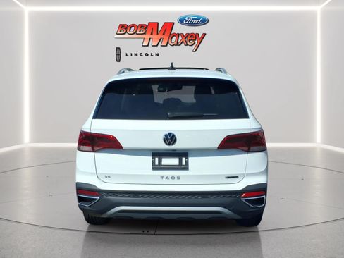 Used 2024 Volkswagen Taos SE AWD/4WD image 5