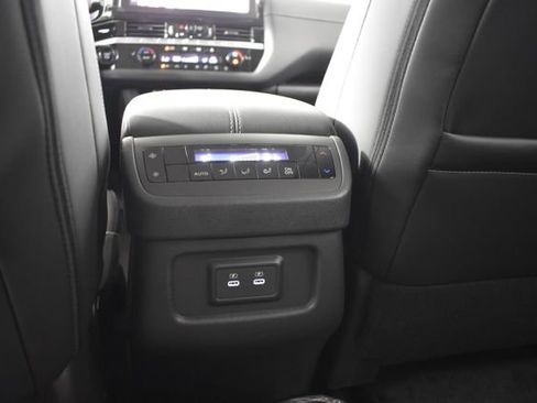 New 2026 Nissan Pathfinder SL AWD/4WD image 29