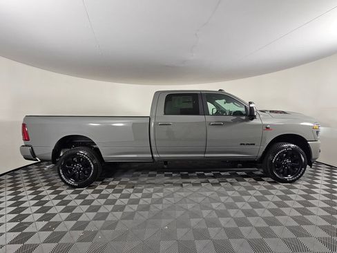 New 2026 RAM 2500 Laramie AWD/4WD image 3