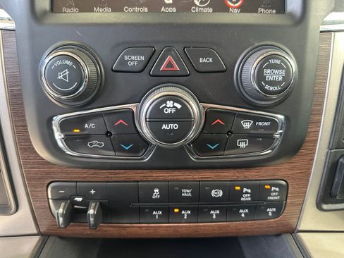 Used 2016 RAM 2500 Laramie w/ Sport Appearance Group AWD/4WD image 21