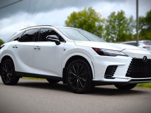 Used 2024 Lexus RX 350 AWD image 3