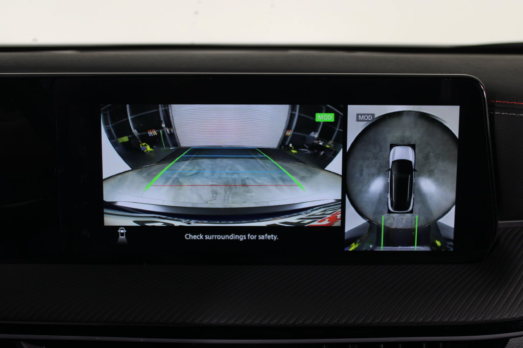 Certified 2025 Nissan Kicks SR FWD image 27
