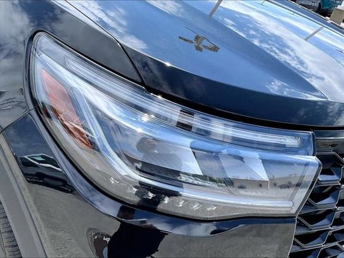 Certified 2025 Ford Explorer ST-Line w/ ST-Line Street Pack AWD/4WD image 28