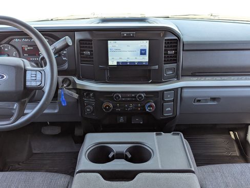 Used 2025 Ford F250 XLT w/ FX4 Off-Road Package image 16