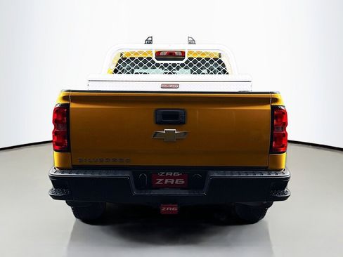 Used 2018 Chevrolet Silverado 1500 W/T w/ Trailering Package image 4