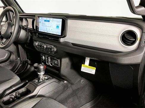 Used 2025 Jeep Wrangler Sport image 26