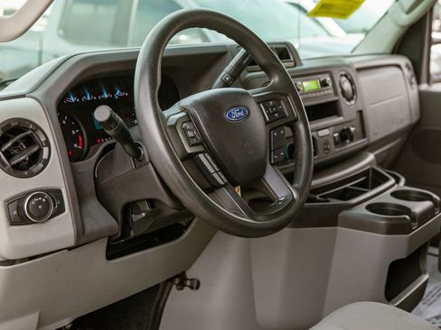 Used 2022 Ford E-450 and Econoline 450 Super Duty w/ Power Windows & Locks Group RWD image 11