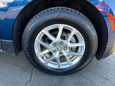 Used 2022 Chevrolet Equinox LS w/ LS Convenience Package FWD image 10