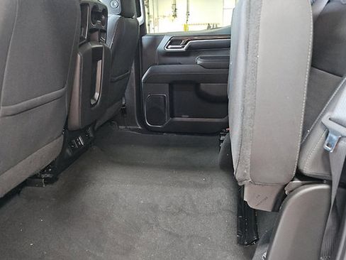 Used 2024 Chevrolet Silverado 1500 LT AWD/4WD image 12
