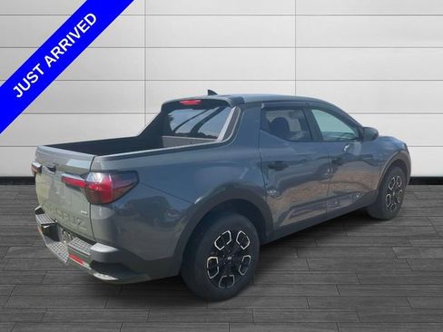 Used 2024 Hyundai Santa Cruz SEL AWD/4WD image 2