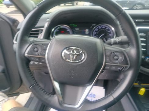 Used 2019 Toyota Camry XLE w/ Driver Assist Package FWD image 12