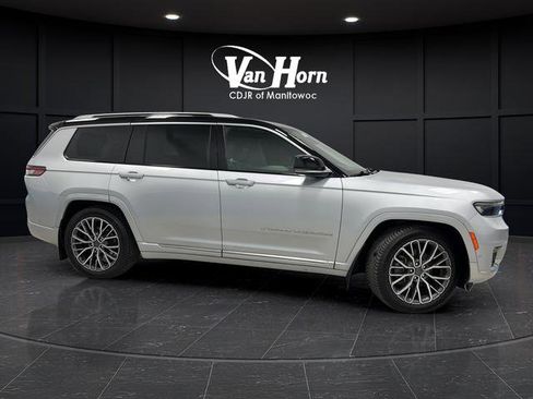 Used 2023 Jeep Grand Cherokee L Summit image 2