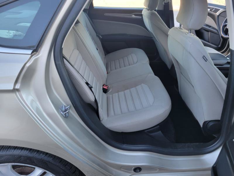 Used 2018 Ford Fusion S FWD image 9