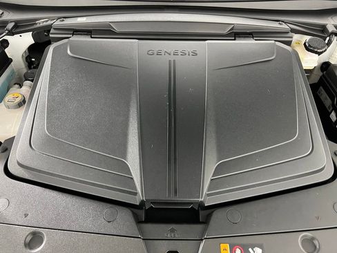 Used 2024 Genesis GV60 Advanced image 37