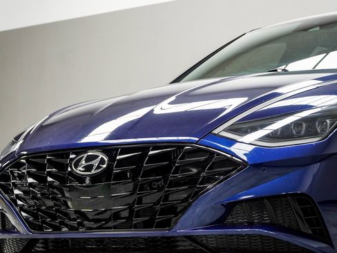 Used 2021 Hyundai Sonata Limited image 2