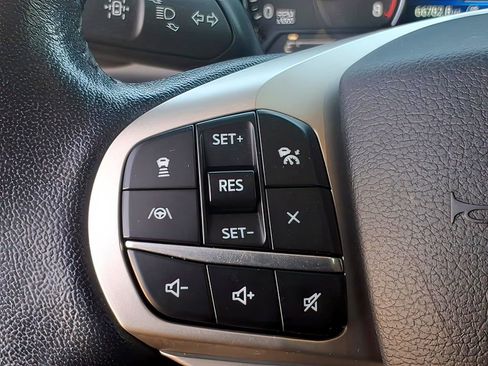 Used 2021 Ford Explorer Limited w/ Equipment Group 301A image 17