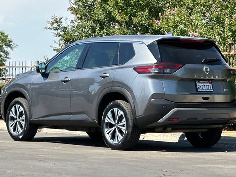 Used 2021 Nissan Rogue SV FWD image 7