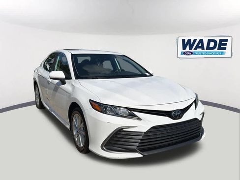 Used 2024 Toyota Camry LE AWD/4WD image 3