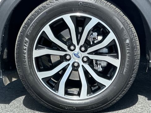 Certified 2025 Ford Explorer ST-Line image 27