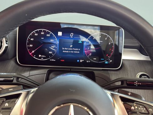 Certified 2026 Mercedes-Benz CLE 300 4MATIC Cabriolet image 27