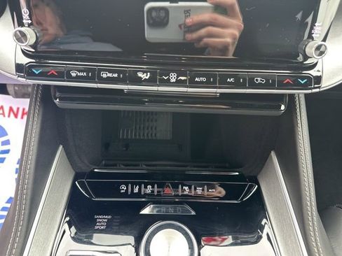 New 2026 Jeep Grand Wagoneer Limited AWD/4WD image 16