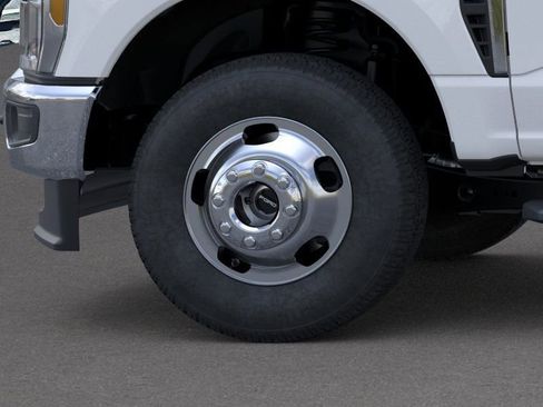 New 2025 Ford F350 XL w/ XL Chrome Package image 19