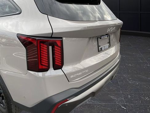 Certified 2024 Kia Sorento SX Prestige image 44