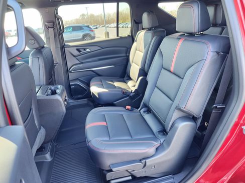 New 2026 Chevrolet Traverse RS image 9