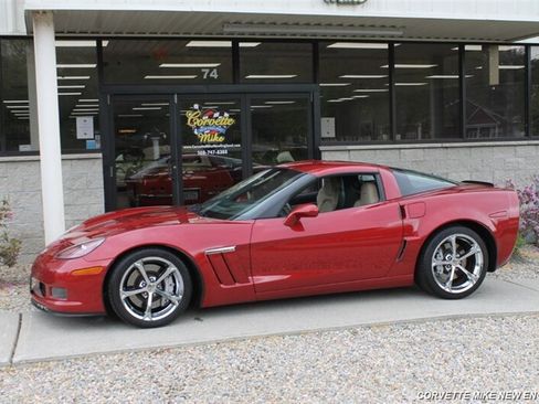 Used 2012 Chevrolet Corvette Grand Sport w/ 3LT Preferred Equipment Group RWD image 4