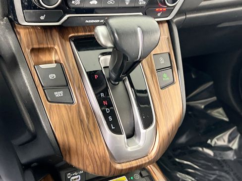 Used 2022 Honda CR-V Touring image 16