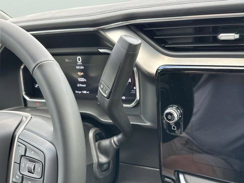 New 2026 GMC Sierra 2500 Denali w/ Denali Reserve Package AWD/4WD image 33