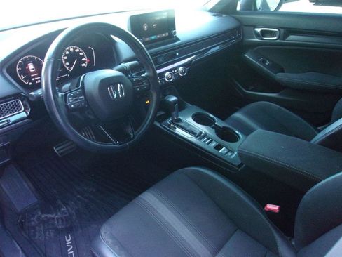 Used 2022 Honda Civic Sport image 6
