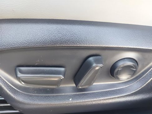 Used 2023 Toyota Camry XSE image 17