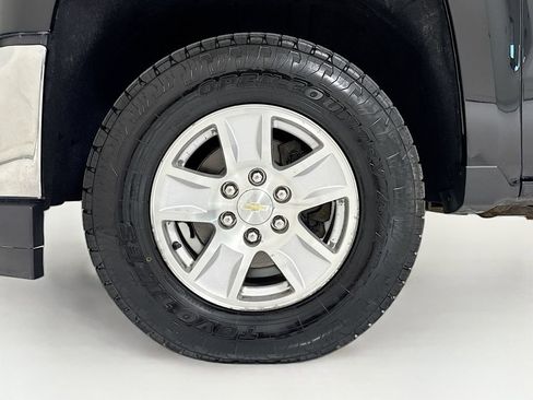 Used 2019 Chevrolet Silverado 1500 LT AWD/4WD image 26