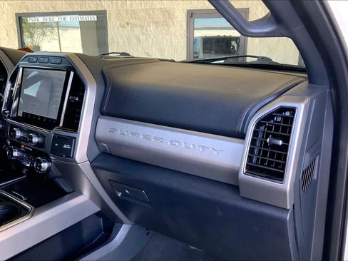 Used 2022 Ford F450 Platinum w/ FX4 Off-Road Package image 19