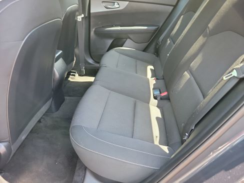 Used 2021 Kia Forte LXS FWD image 7